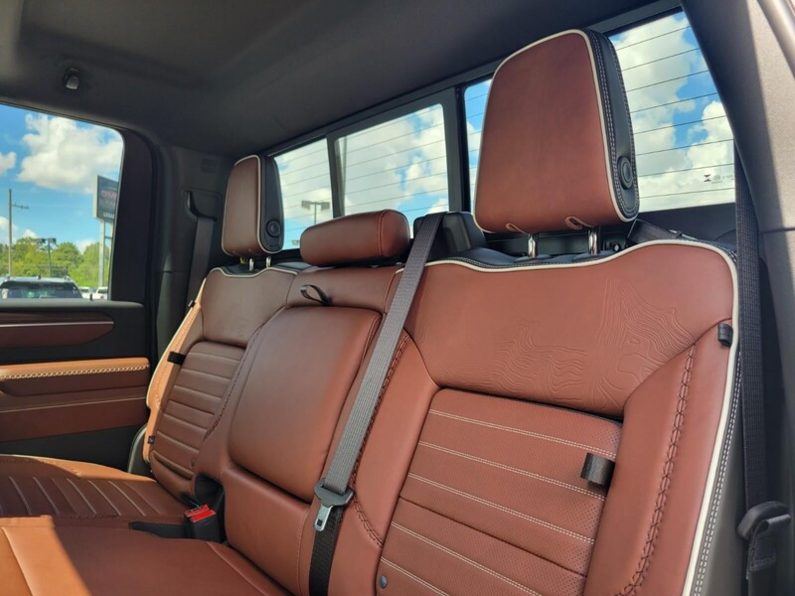 2026 GMC Sierra 2500 HD Crew Cab Standard Box 4-Wheel Drive Denali Ultimate