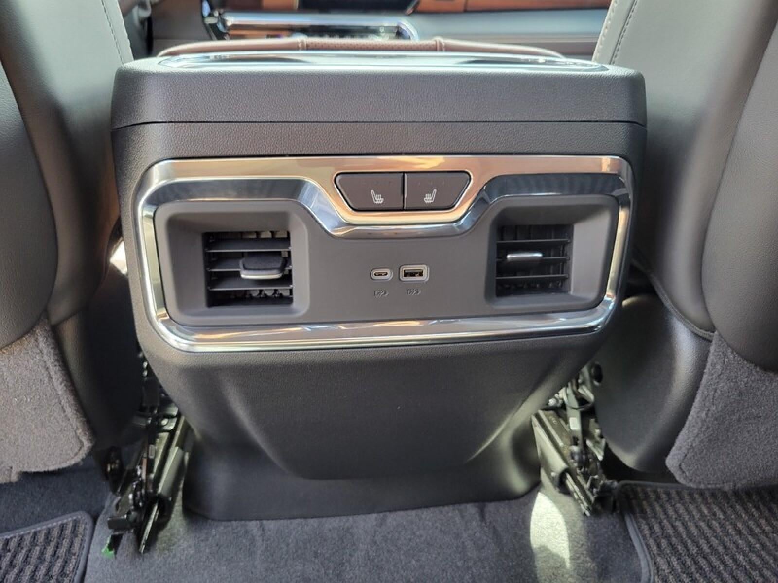 2026 GMC Sierra 2500 HD Crew Cab Standard Box 4-Wheel Drive Denali Ultimate