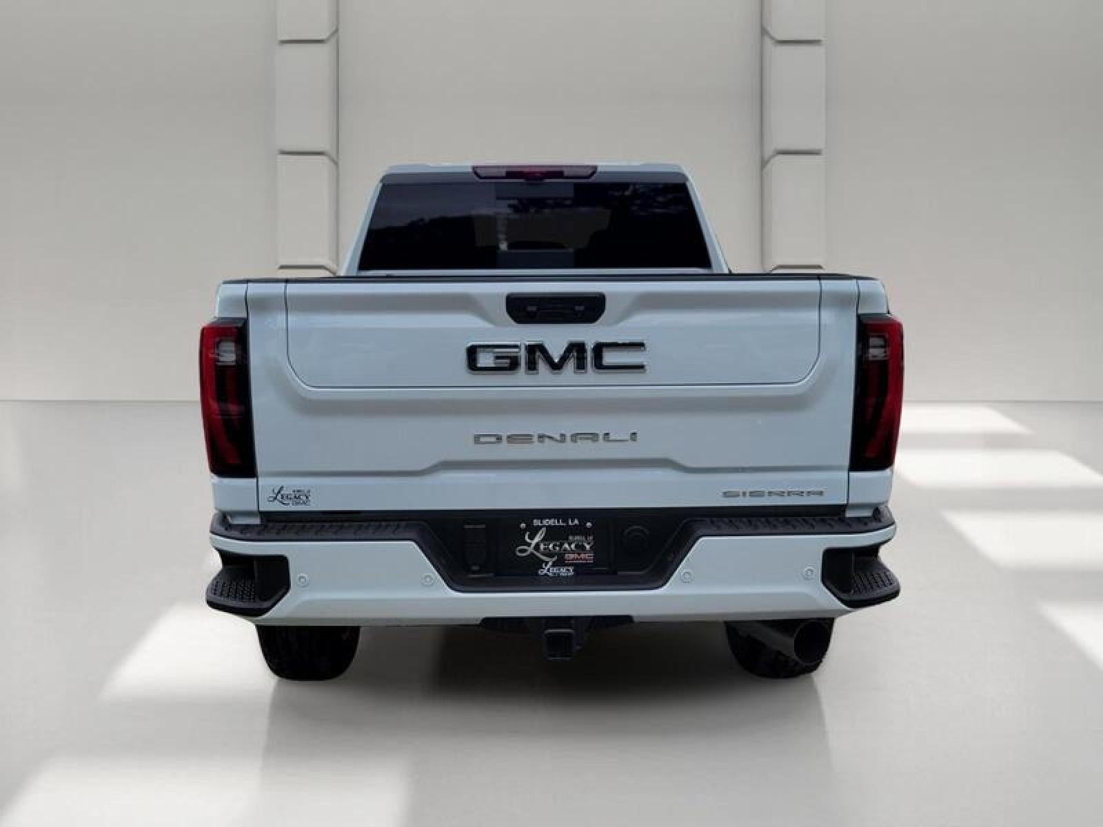 2026 GMC Sierra 2500 HD Crew Cab Standard Box 4-Wheel Drive Denali Ultimate