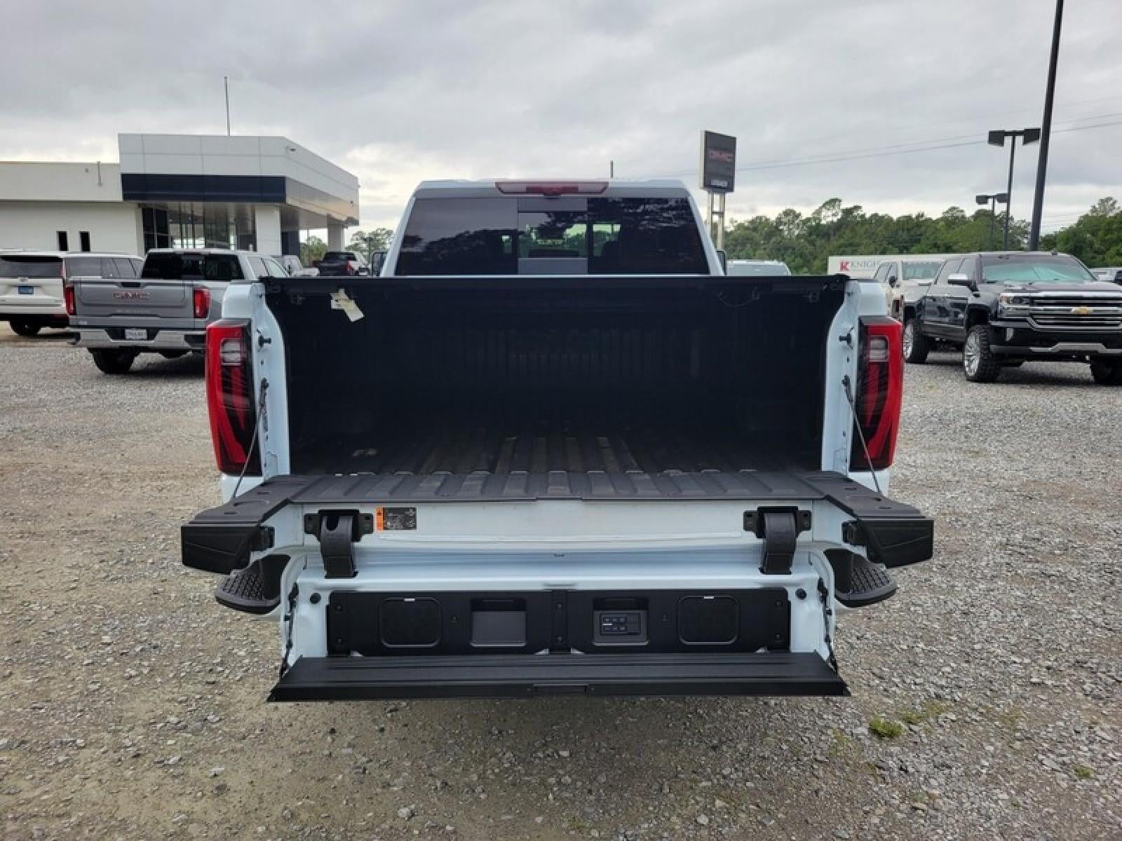 2026 GMC Sierra 2500 HD Crew Cab Standard Box 4-Wheel Drive Denali Ultimate