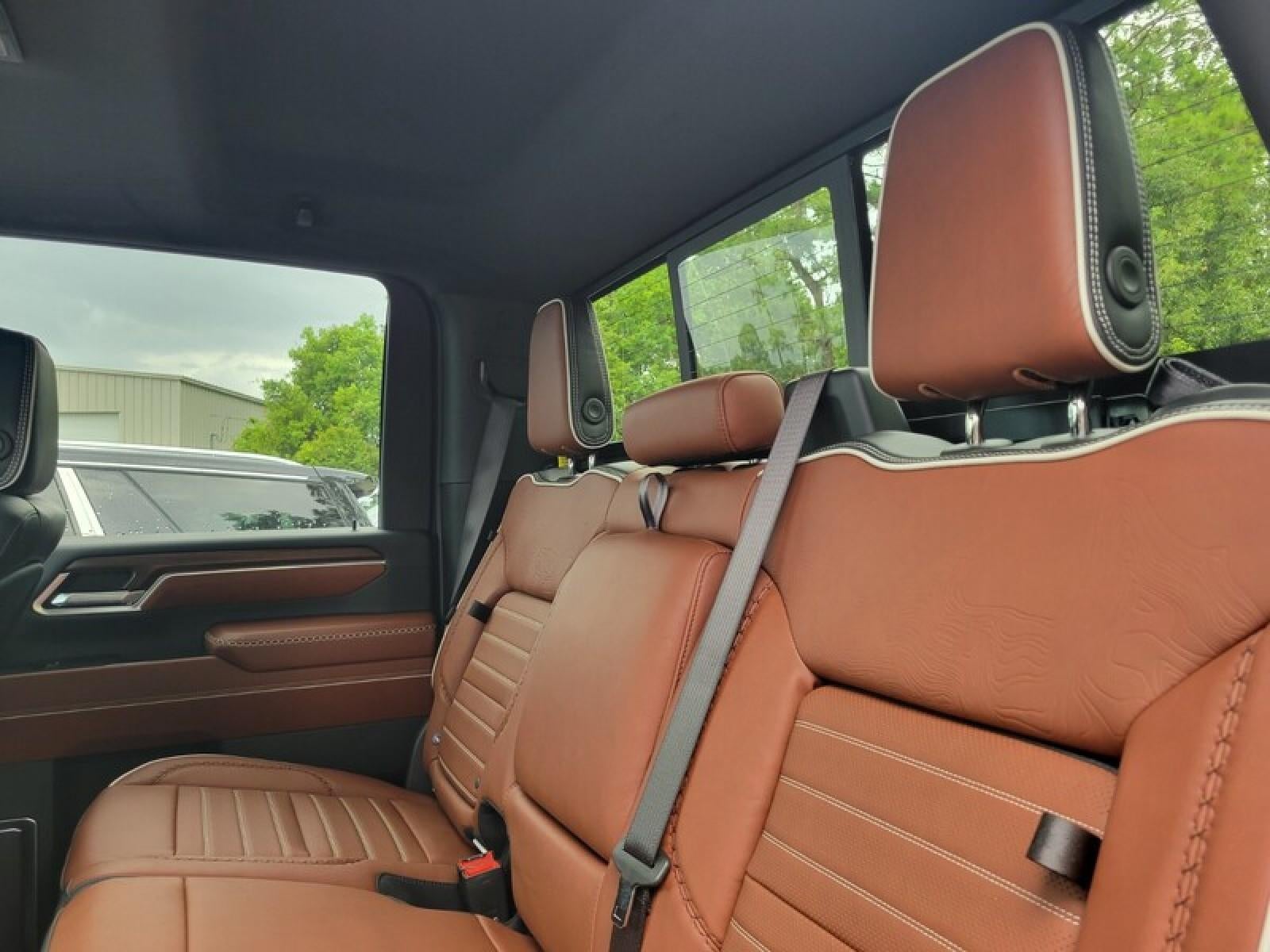 2026 GMC Sierra 2500 HD Crew Cab Standard Box 4-Wheel Drive Denali Ultimate