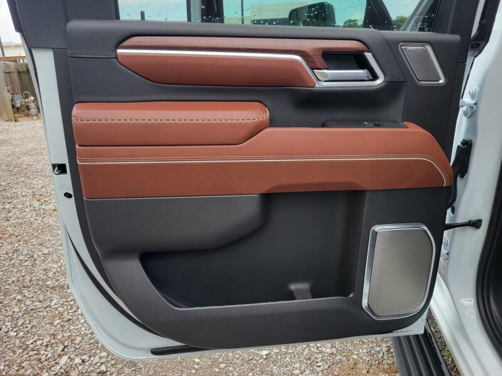 2026 GMC Sierra 2500 HD Crew Cab Standard Box 4-Wheel Drive Denali Ultimate