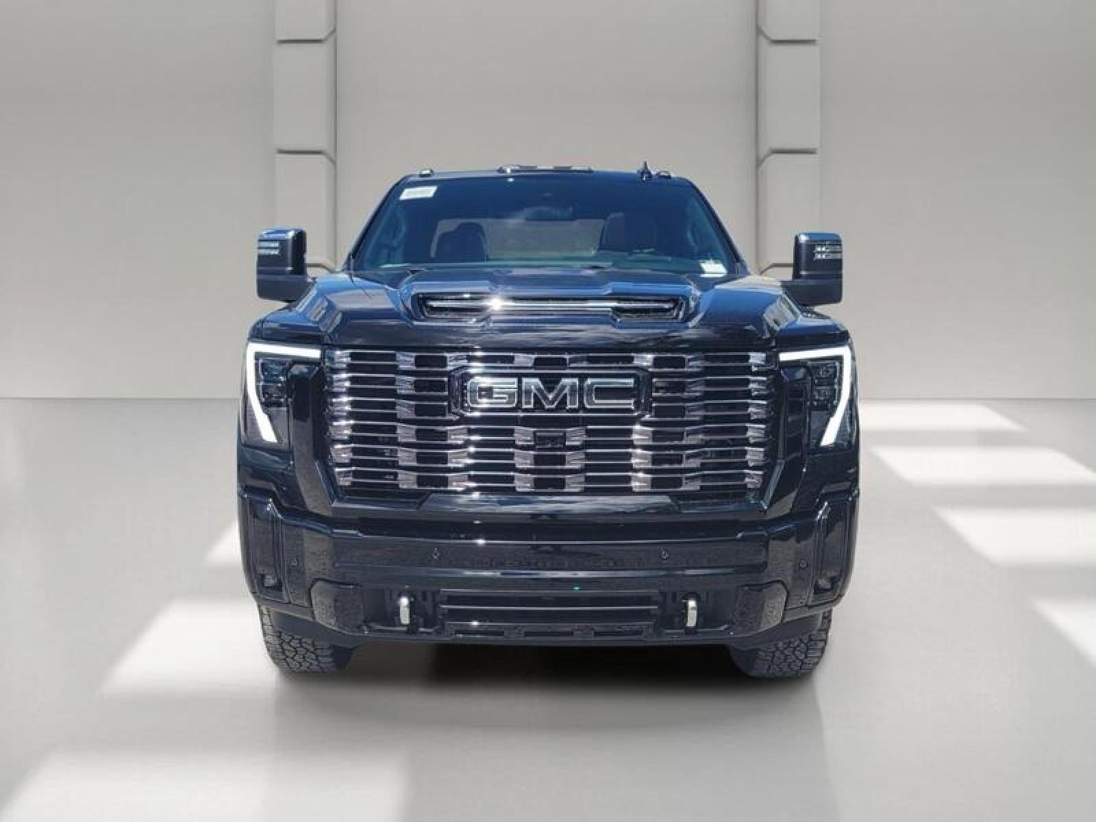 2026 GMC Sierra 2500 HD Crew Cab Standard Box 4-Wheel Drive Denali Ultimate