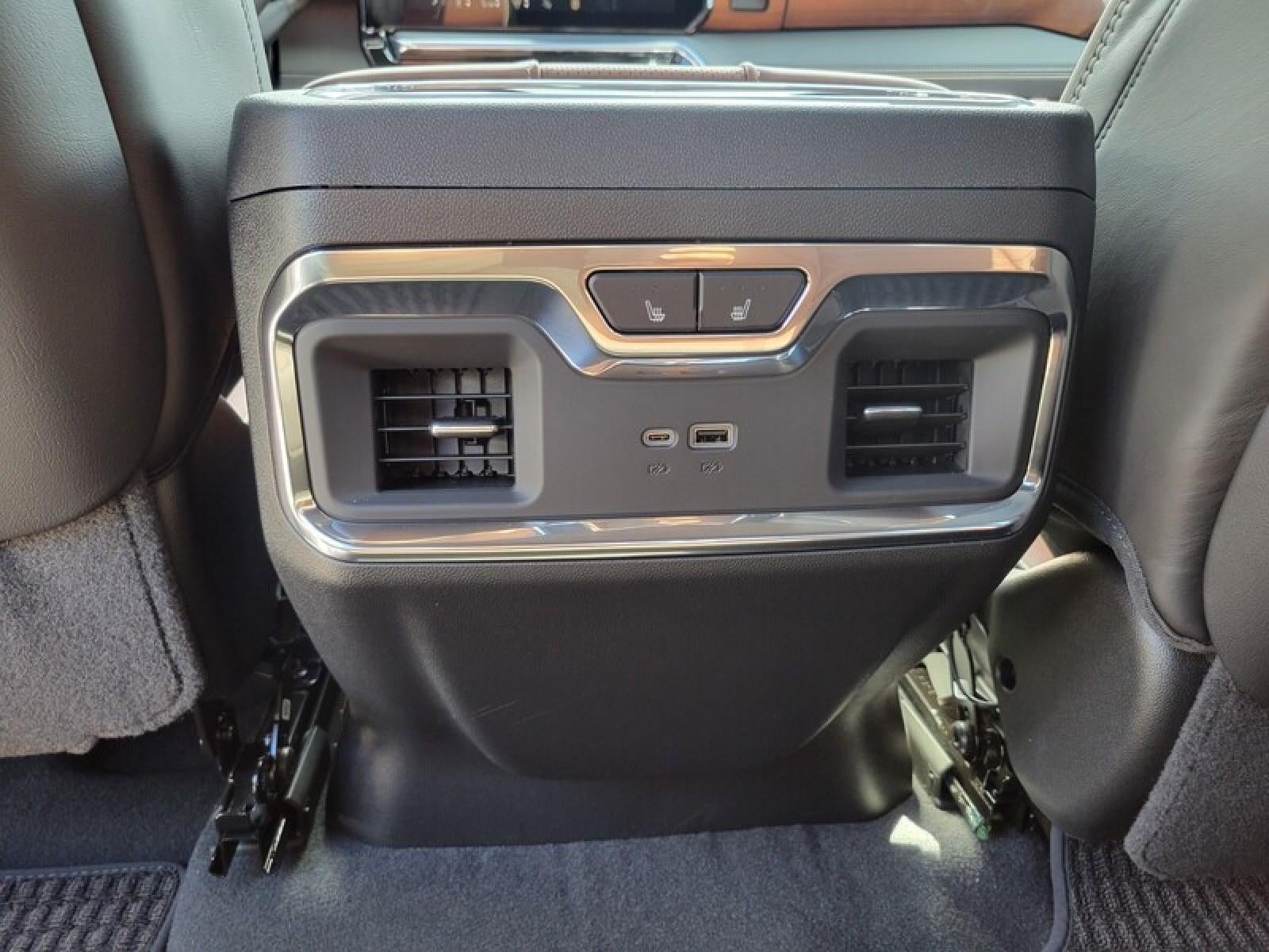 2026 GMC Sierra 2500 HD Crew Cab Standard Box 4-Wheel Drive Denali Ultimate