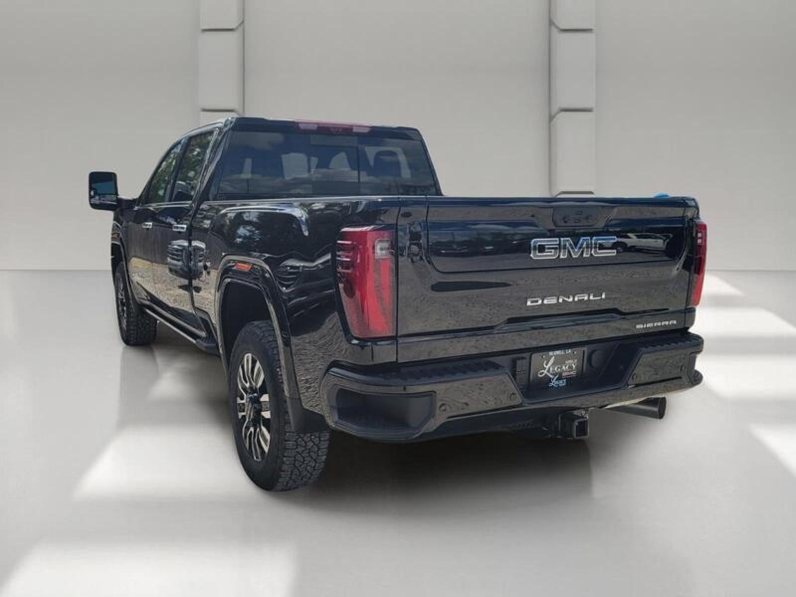 2026 GMC Sierra 2500 HD Crew Cab Standard Box 4-Wheel Drive Denali Ultimate