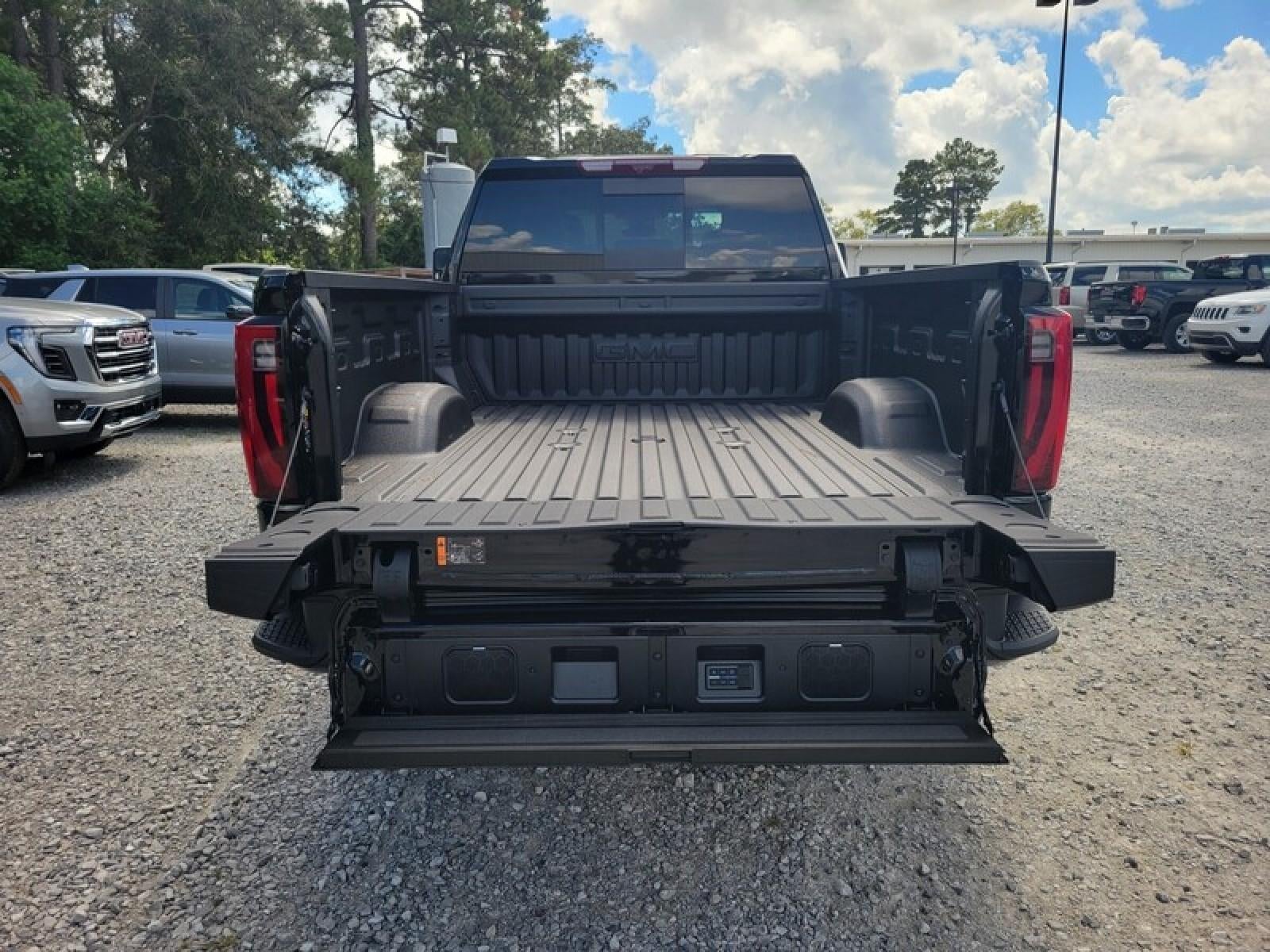 2026 GMC Sierra 2500 HD Crew Cab Standard Box 4-Wheel Drive Denali Ultimate