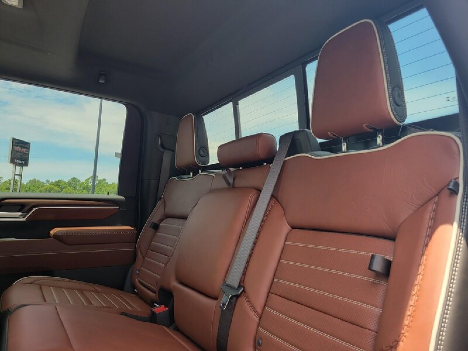 2026 GMC Sierra 2500 HD Crew Cab Standard Box 4-Wheel Drive Denali Ultimate