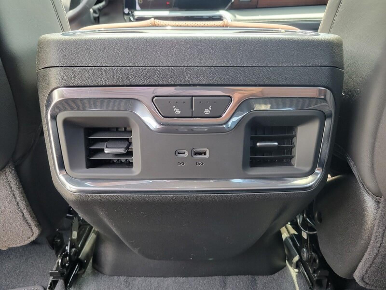 2026 GMC Sierra 2500 HD Crew Cab Standard Box 4-Wheel Drive Denali Ultimate