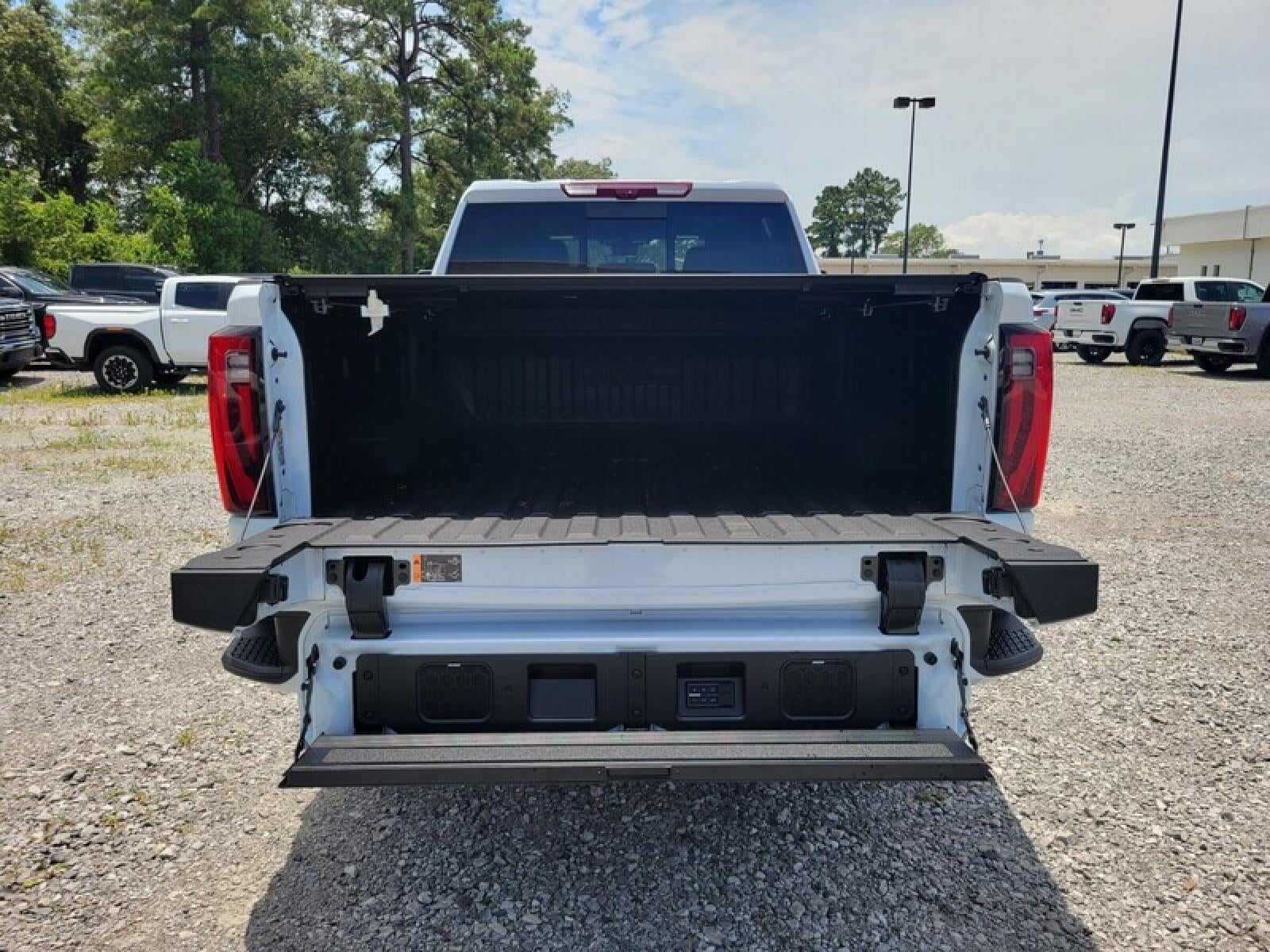 2026 GMC Sierra 2500 HD Crew Cab Standard Box 4-Wheel Drive Denali Ultimate