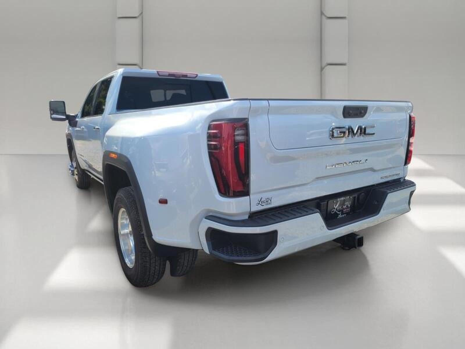 2026 GMC Sierra 3500 HD Crew Cab Long Box 4-Wheel Drive Denali Ultimate