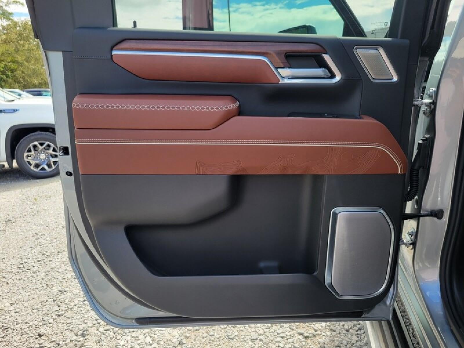 2026 GMC Sierra 3500 HD Crew Cab Long Box 4-Wheel Drive Denali Ultimate