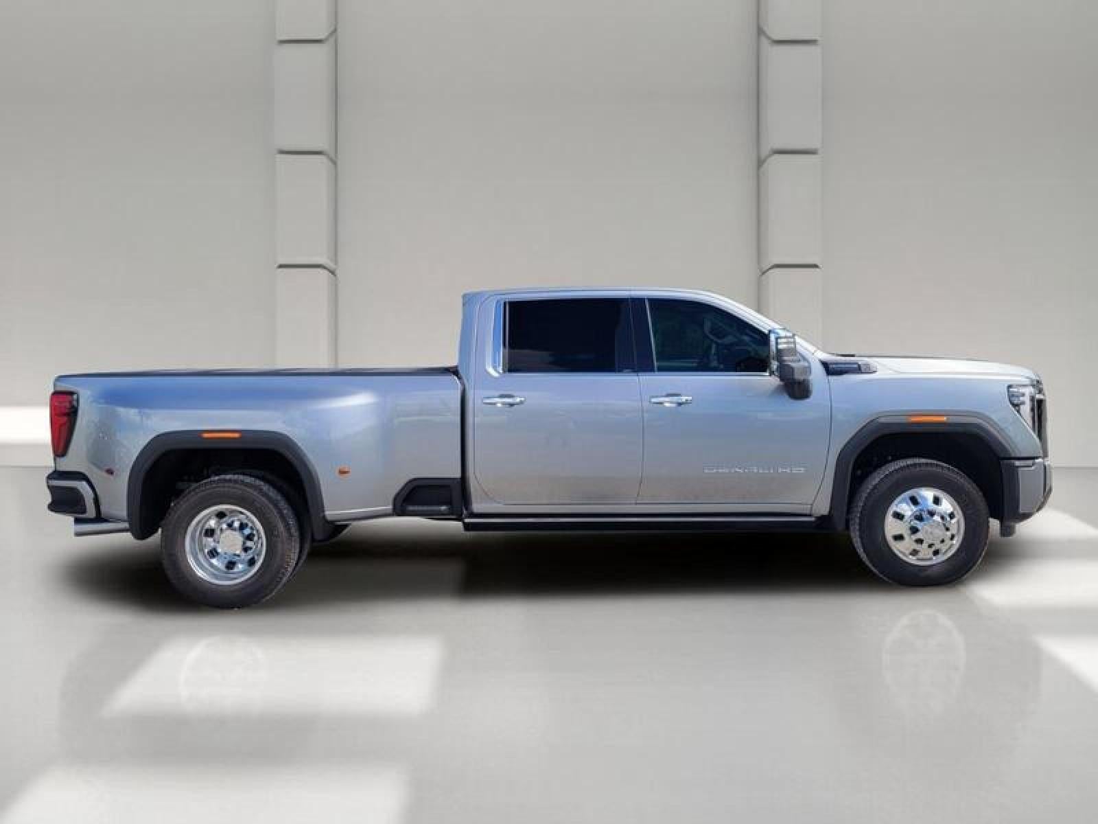 2026 GMC Sierra 3500 HD Crew Cab Long Box 4-Wheel Drive Denali Ultimate
