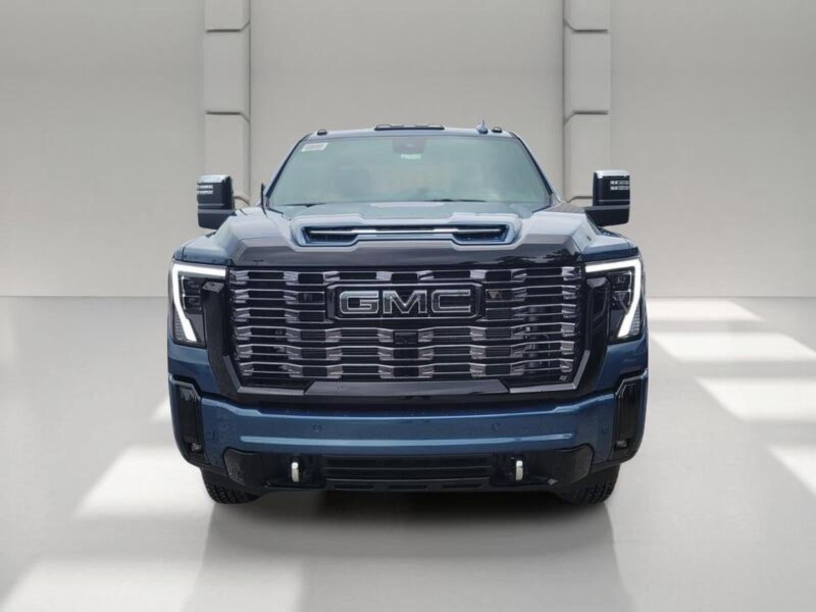 2026 GMC Sierra 3500 HD Crew Cab Long Box 4-Wheel Drive Denali Ultimate