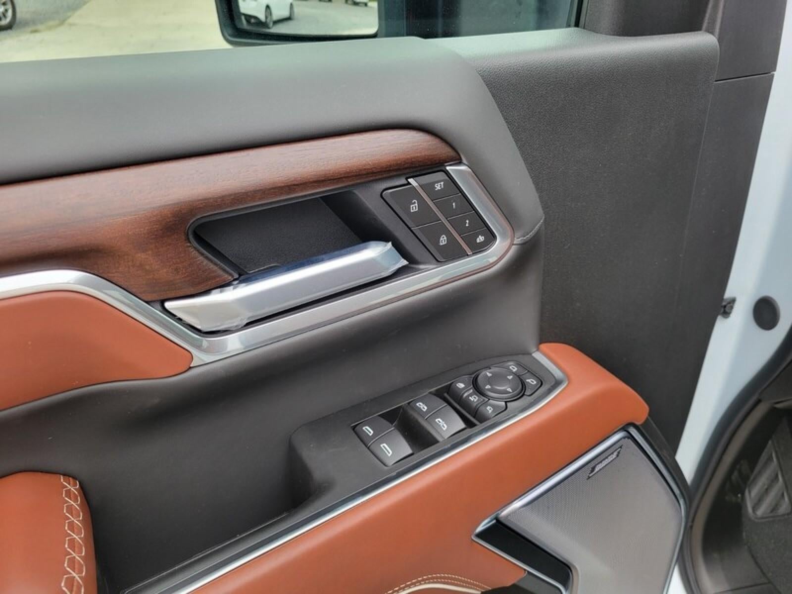 2026 GMC Sierra 3500 HD Crew Cab Long Box 4-Wheel Drive Denali Ultimate