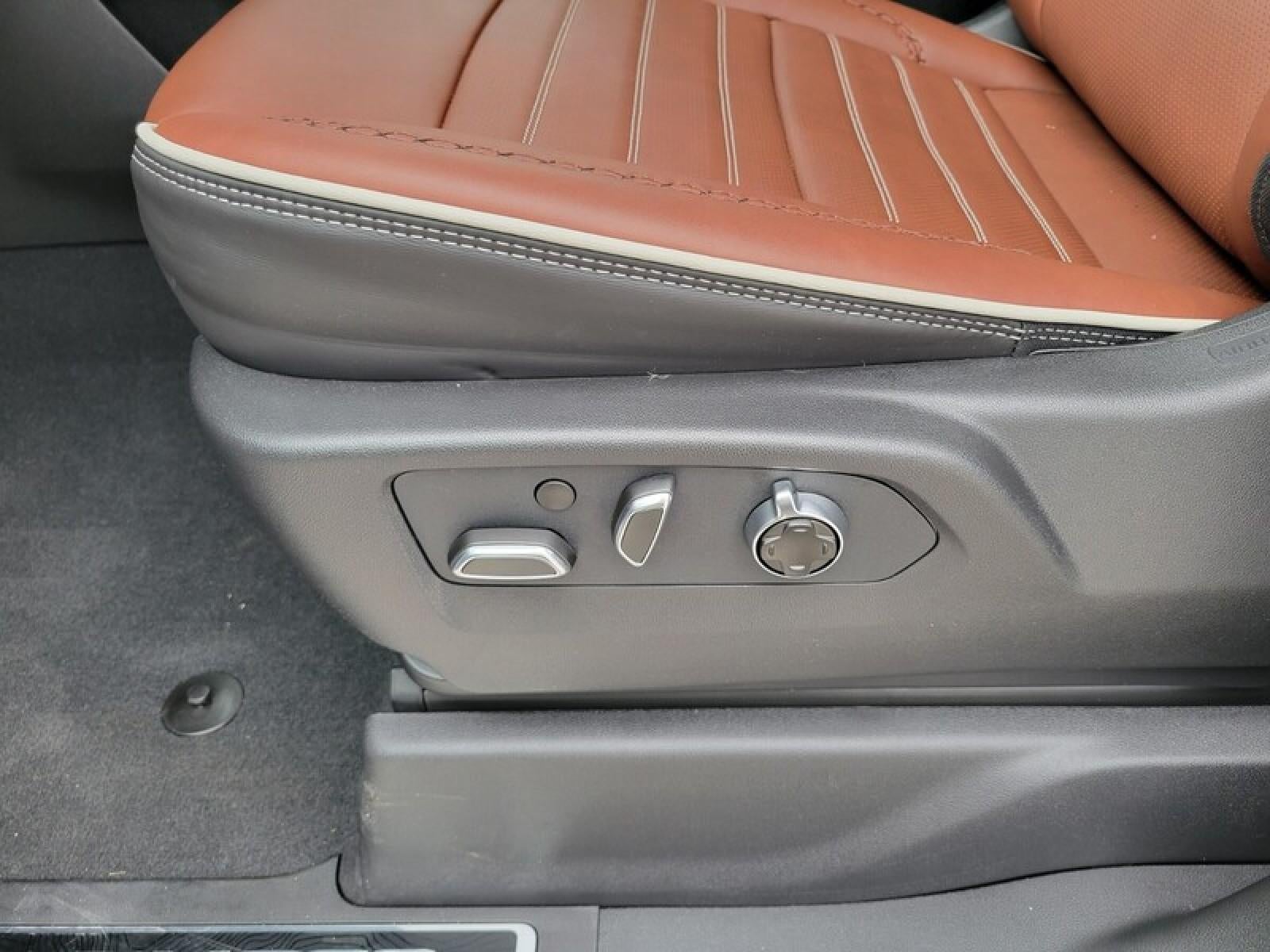 2026 GMC Sierra 3500 HD Crew Cab Long Box 4-Wheel Drive Denali Ultimate