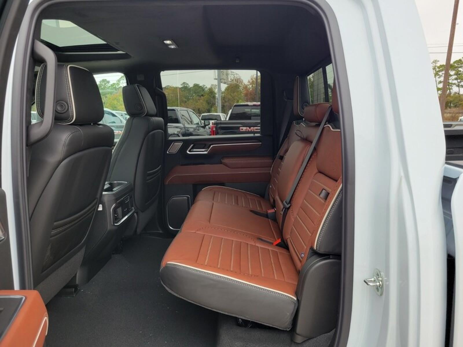 2026 GMC Sierra 3500 HD Crew Cab Long Box 4-Wheel Drive Denali Ultimate