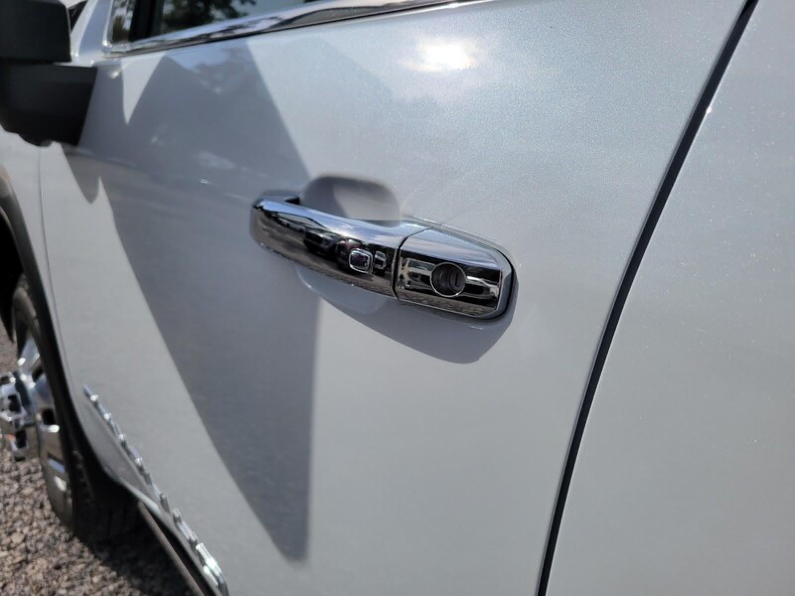 2026 GMC Sierra 3500 HD Crew Cab Long Box 4-Wheel Drive Denali Ultimate