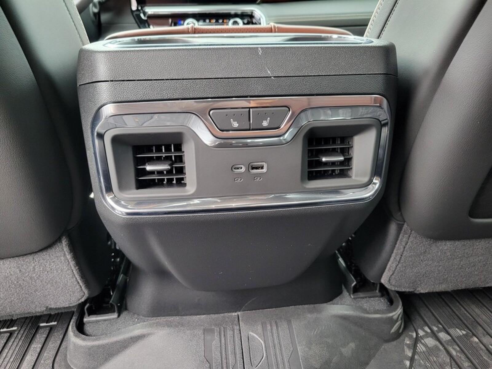 2026 GMC Sierra 3500 HD Crew Cab Long Box 4-Wheel Drive Denali Ultimate
