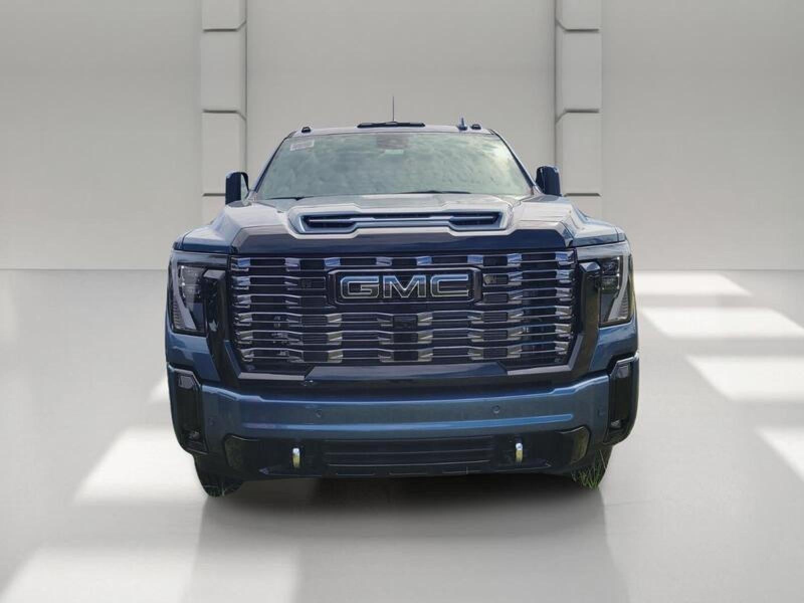 2026 GMC Sierra 3500 HD Crew Cab Long Box 4-Wheel Drive Denali Ultimate