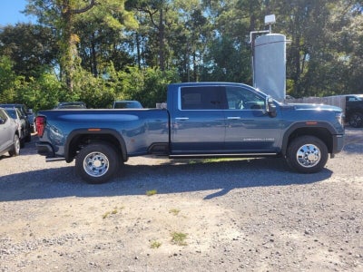 2026 GMC Sierra 3500 HD Crew Cab Long Box 4-Wheel Drive Denali Ultimate