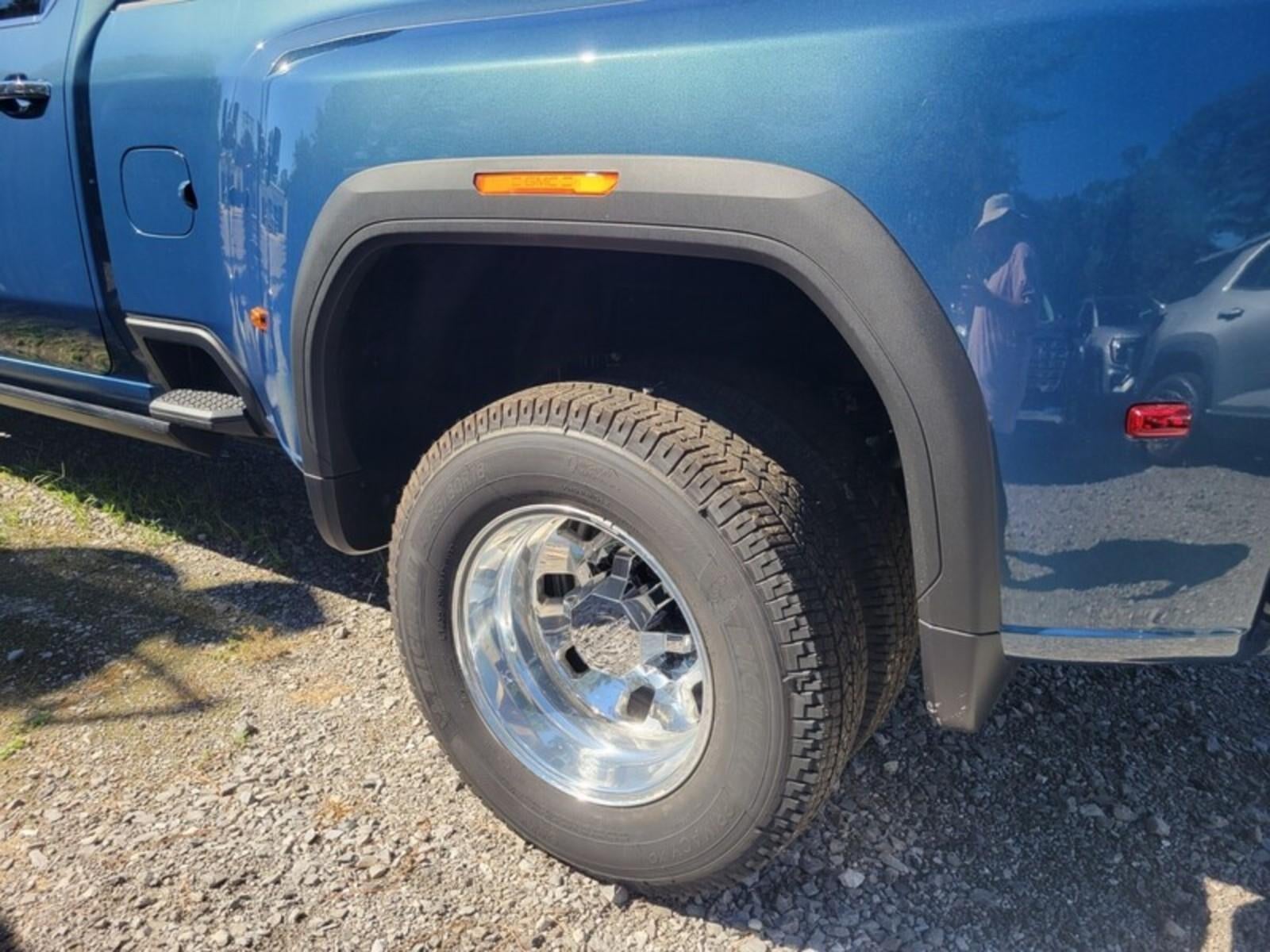 2026 GMC Sierra 3500 HD Crew Cab Long Box 4-Wheel Drive Denali Ultimate