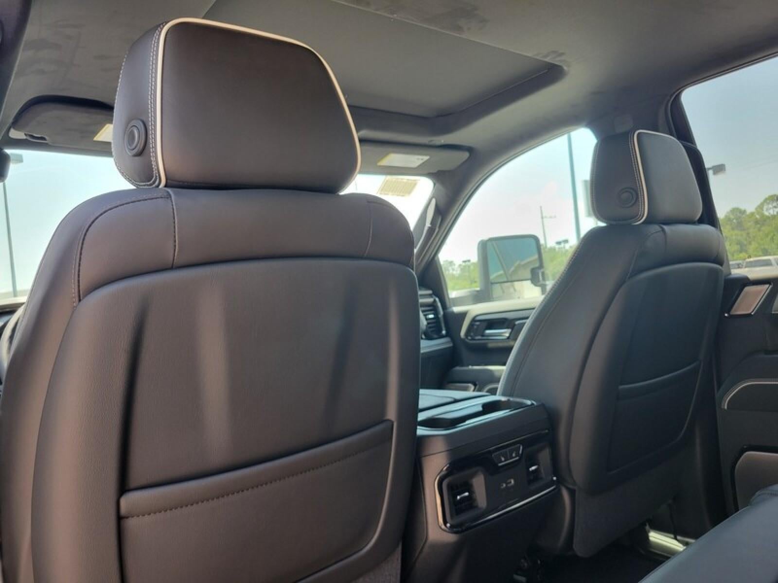 2026 GMC Sierra 2500 HD Crew Cab Standard Box 4-Wheel Drive AT4X