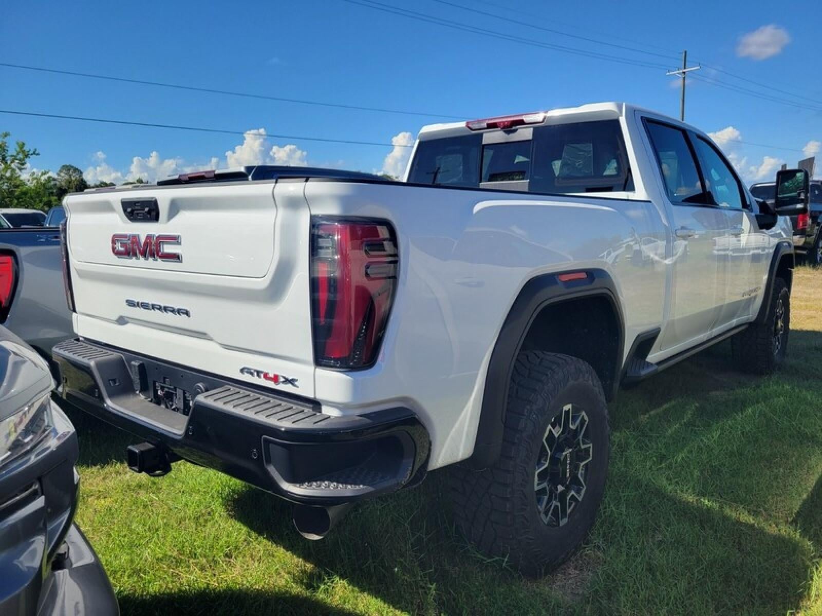 2026 GMC Sierra 2500 HD Crew Cab Standard Box 4-Wheel Drive AT4X