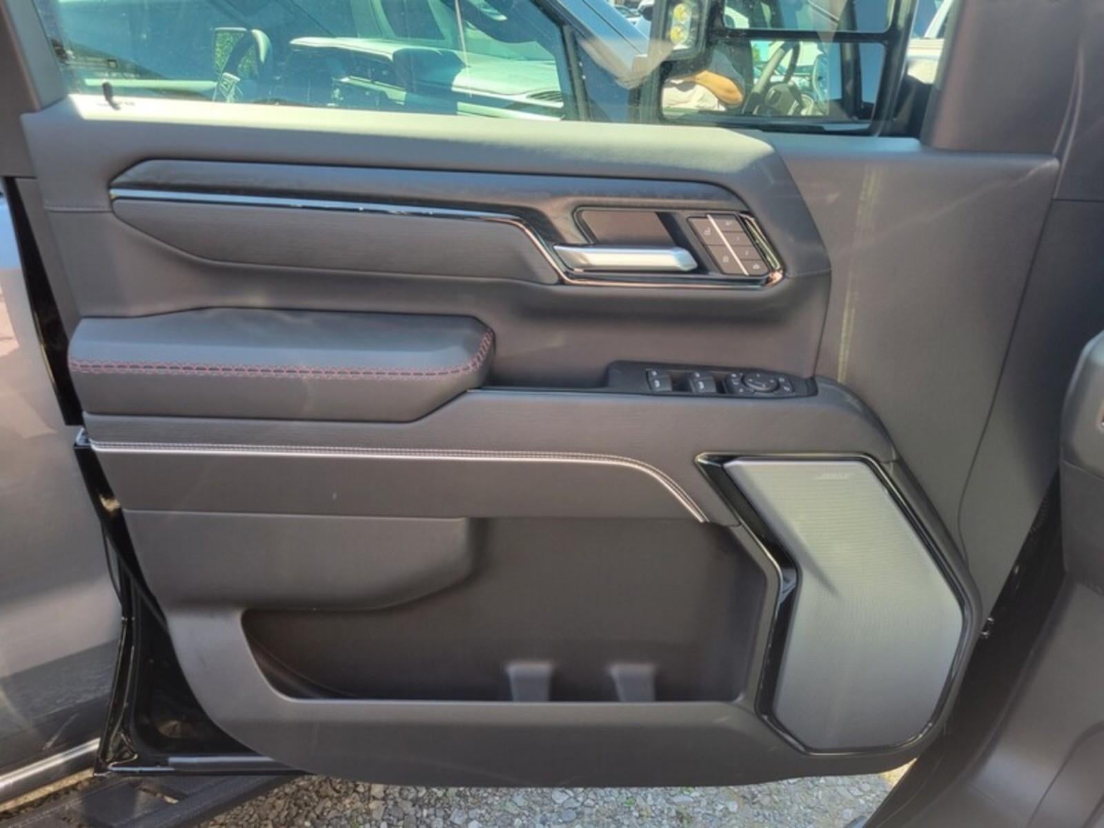 2026 GMC Sierra 2500 HD Crew Cab Standard Box 4-Wheel Drive AT4X