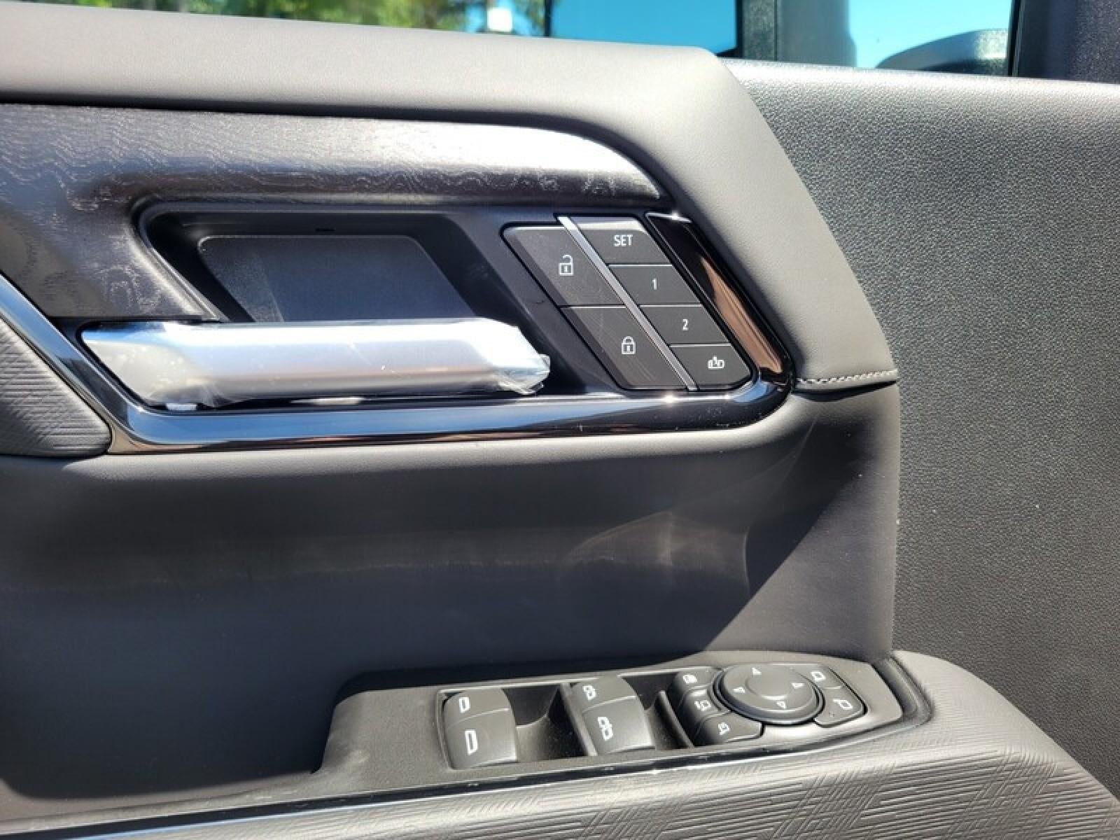 2026 GMC Sierra 2500 HD Crew Cab Standard Box 4-Wheel Drive AT4X