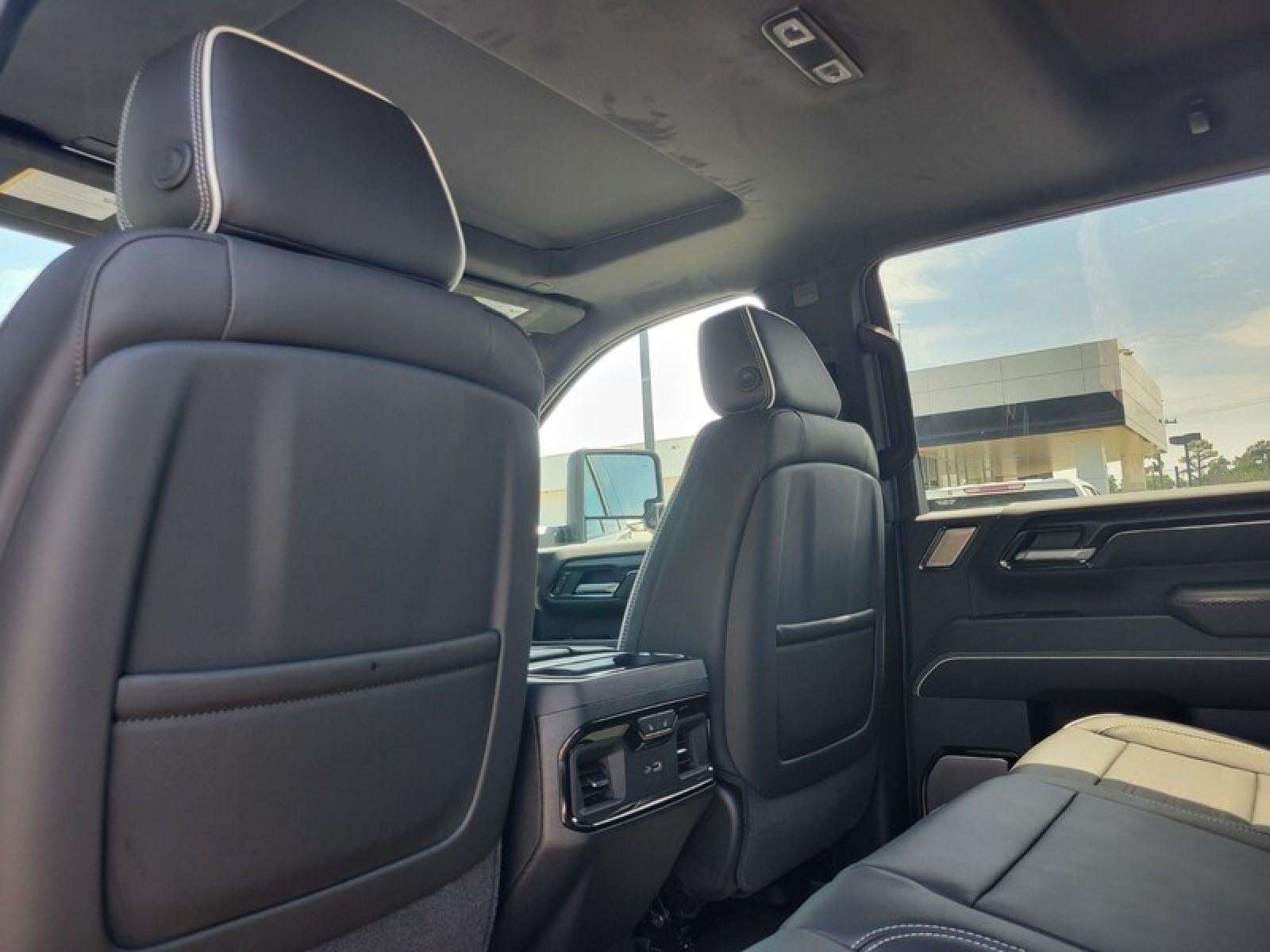 2026 GMC Sierra 2500 HD Crew Cab Standard Box 4-Wheel Drive AT4X