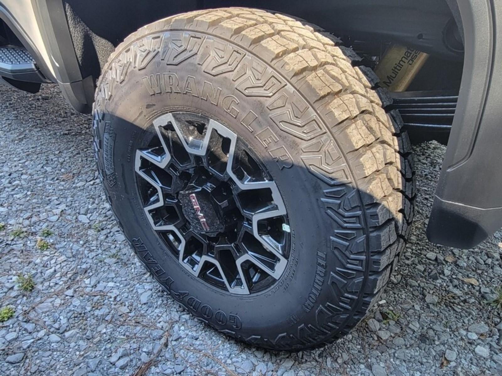 2026 GMC Sierra 2500 HD Crew Cab Standard Box 4-Wheel Drive AT4X