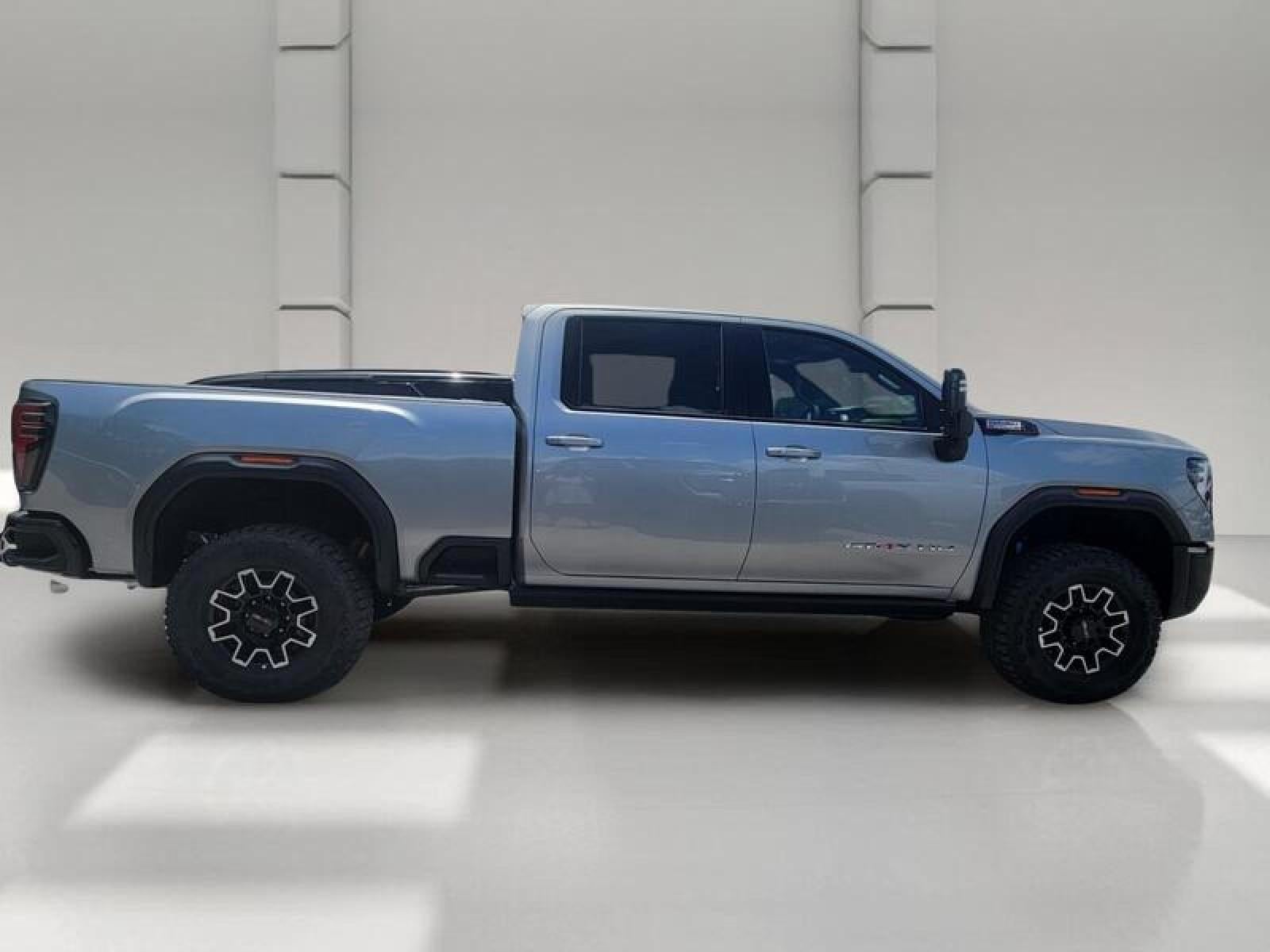 2026 GMC Sierra 2500 HD Crew Cab Standard Box 4-Wheel Drive AT4X