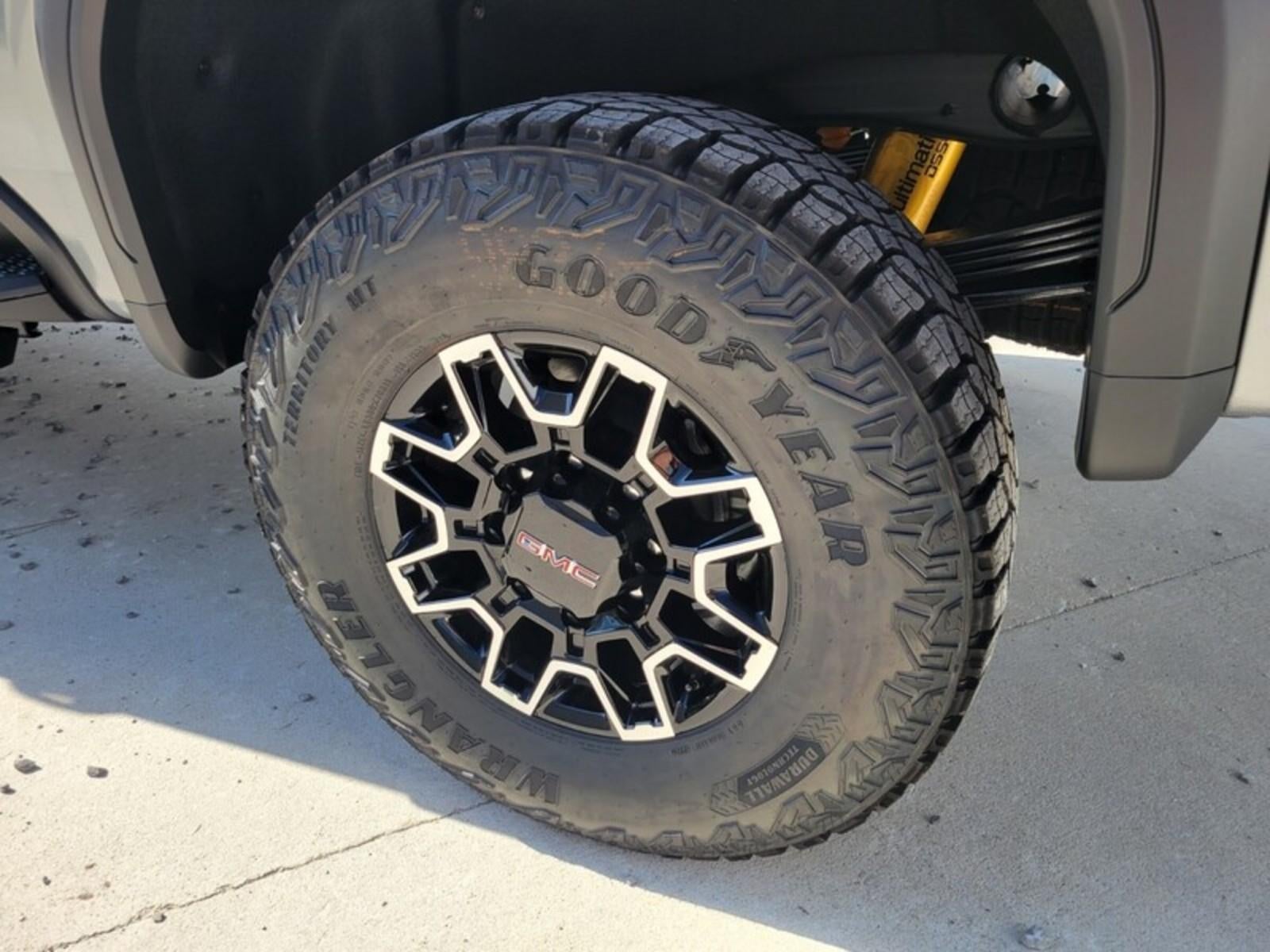 2026 GMC Sierra 2500 HD Crew Cab Standard Box 4-Wheel Drive AT4X