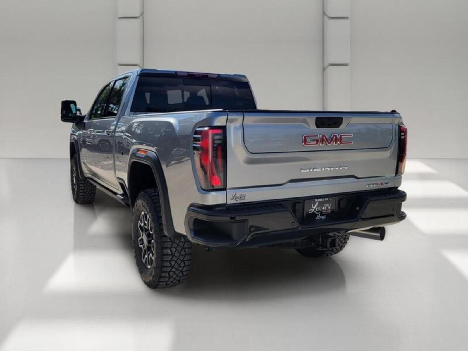 2026 GMC Sierra 2500 HD Crew Cab Standard Box 4-Wheel Drive AT4X
