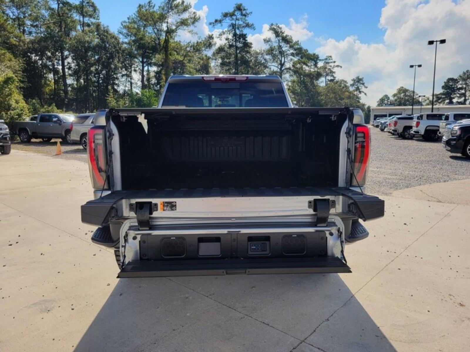 2026 GMC Sierra 2500 HD Crew Cab Standard Box 4-Wheel Drive AT4X