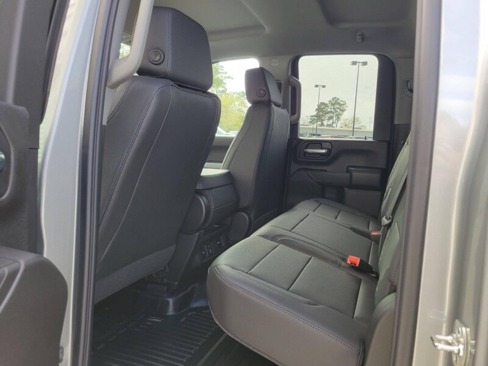 2026 GMC Sierra 2500 HD Double Cab Standard Box 4-Wheel Drive Pro