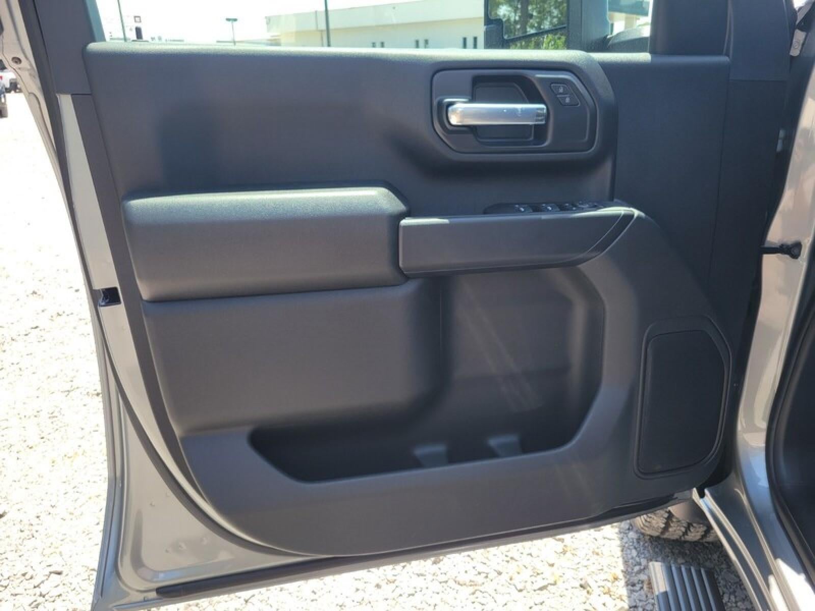2026 GMC Sierra 2500 HD Double Cab Standard Box 4-Wheel Drive Pro