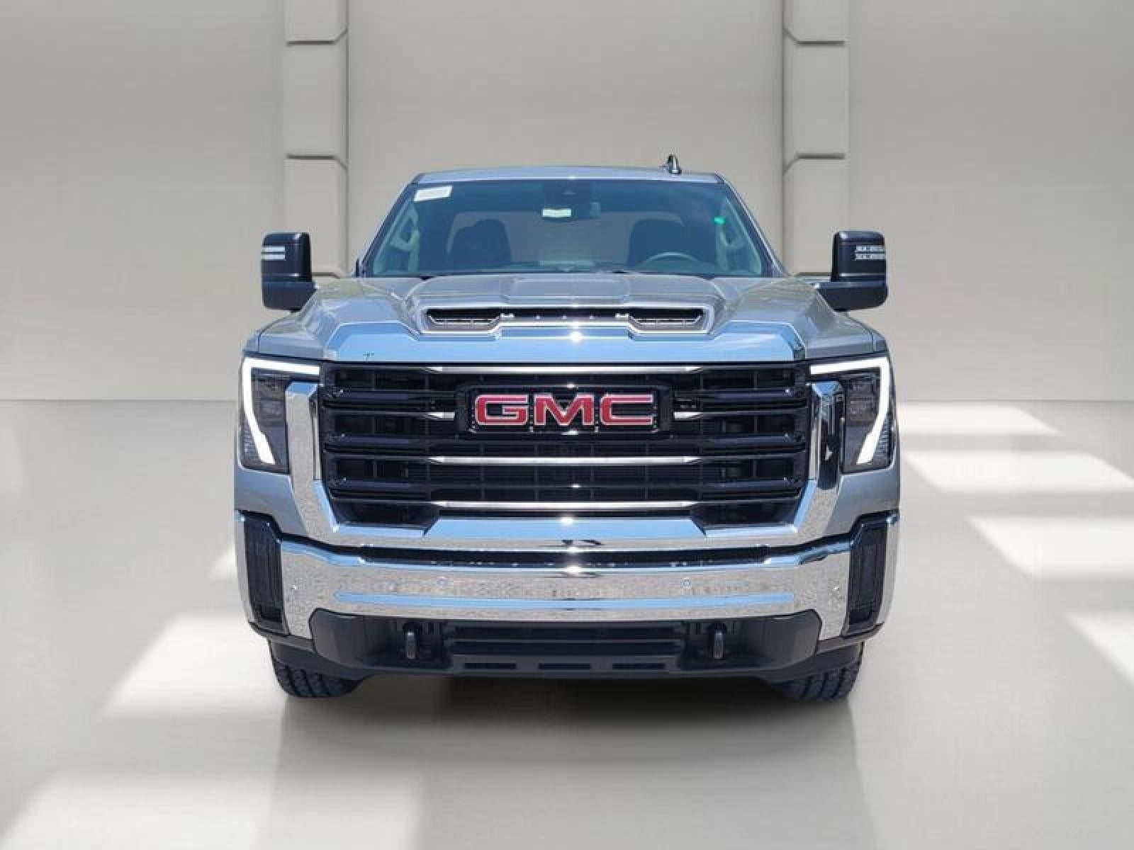 2026 GMC Sierra 2500 HD Double Cab Standard Box 4-Wheel Drive Pro