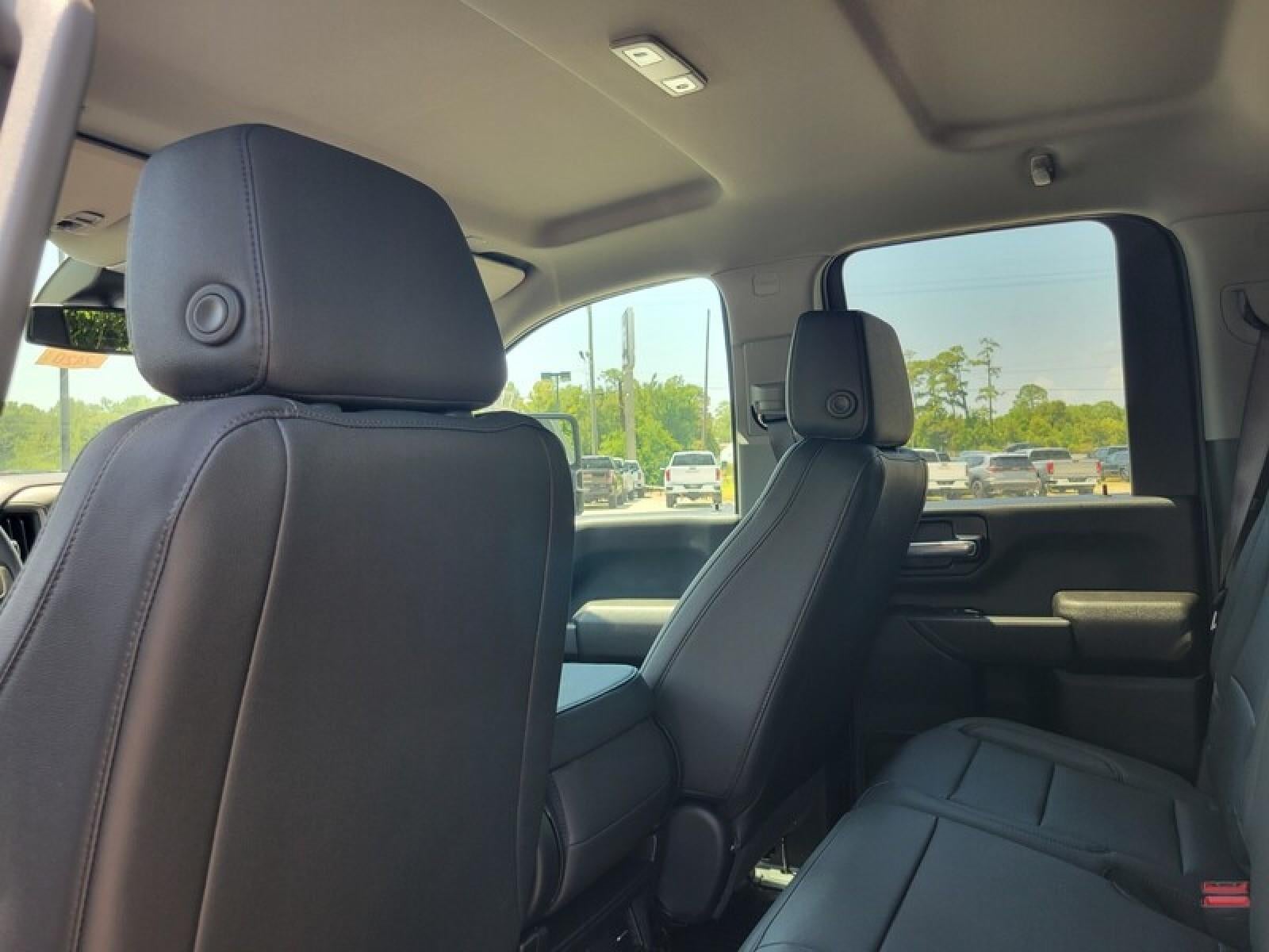 2026 GMC Sierra 2500 HD Double Cab Standard Box 4-Wheel Drive Pro