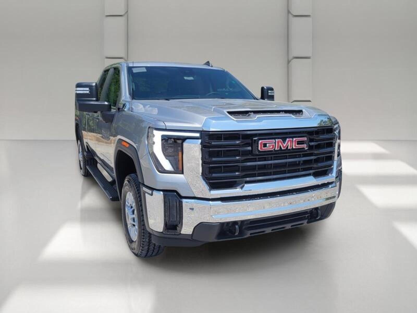 2026 GMC Sierra 2500 HD Double Cab Standard Box 4-Wheel Drive Pro
