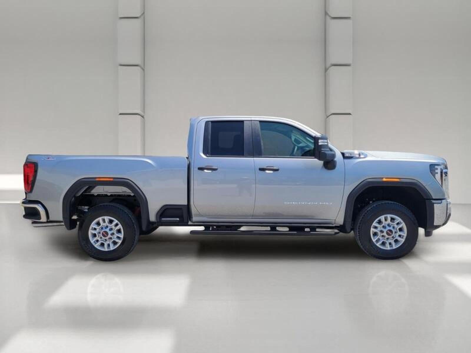 2026 GMC Sierra 2500 HD Double Cab Standard Box 4-Wheel Drive Pro