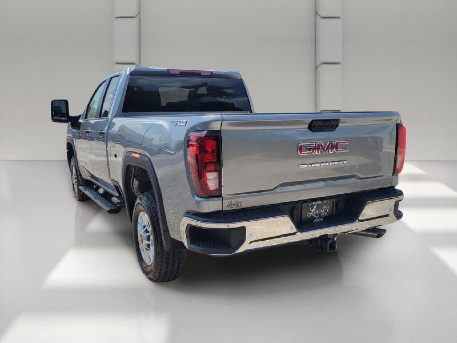 2026 GMC Sierra 2500 HD Double Cab Standard Box 4-Wheel Drive Pro