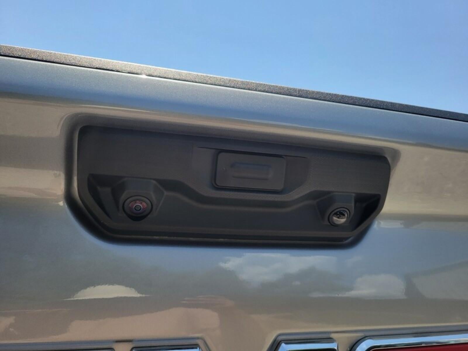 2026 GMC Sierra 2500 HD Double Cab Standard Box 4-Wheel Drive Pro
