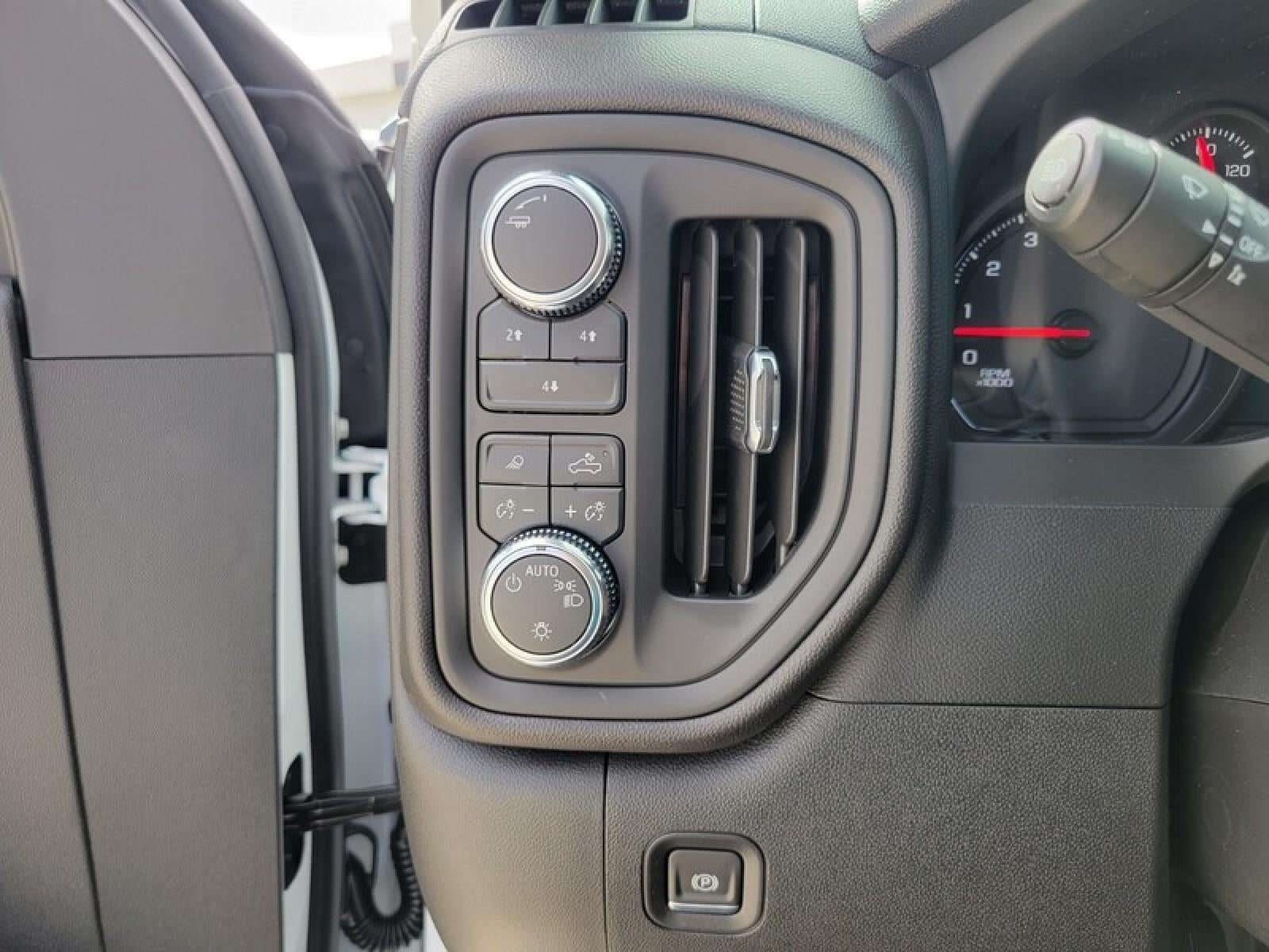 2026 GMC Sierra 2500 HD Double Cab Standard Box 4-Wheel Drive Pro