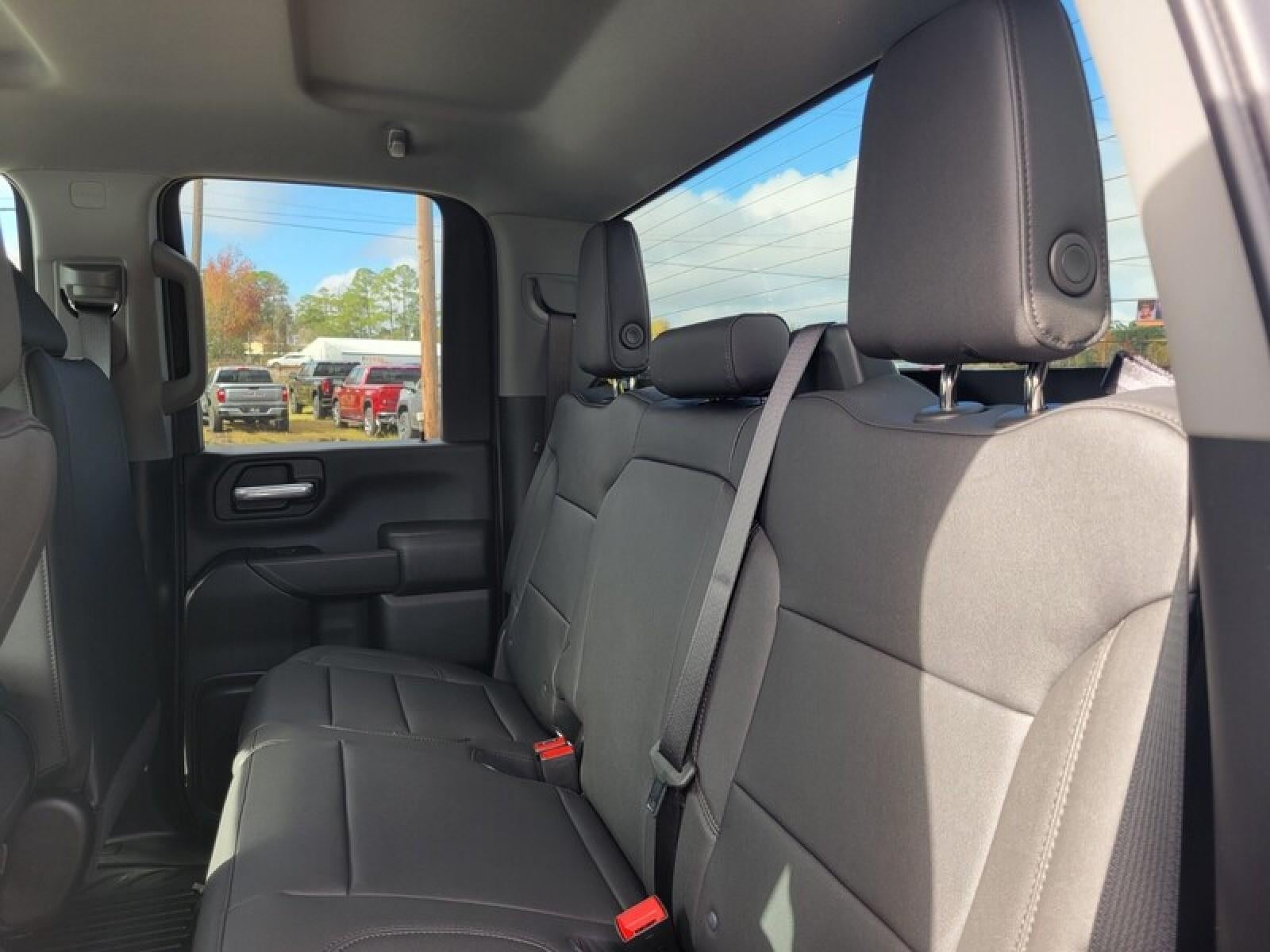 2026 GMC Sierra 2500 HD Double Cab Standard Box 4-Wheel Drive Pro