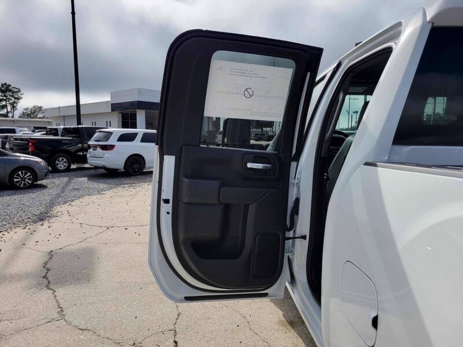 2026 GMC Sierra 2500 HD Double Cab Standard Box 4-Wheel Drive Pro