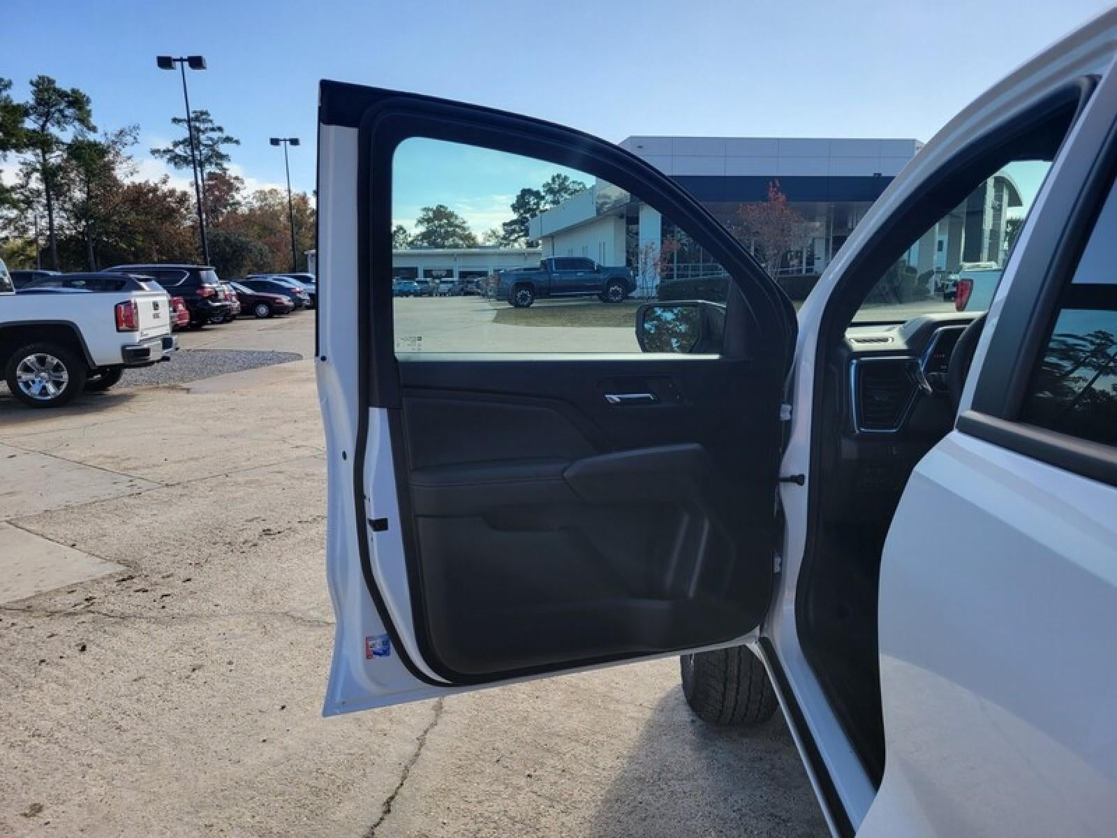 2026 GMC Canyon Crew Cab Short Box 2-Wheel Drive Elevation