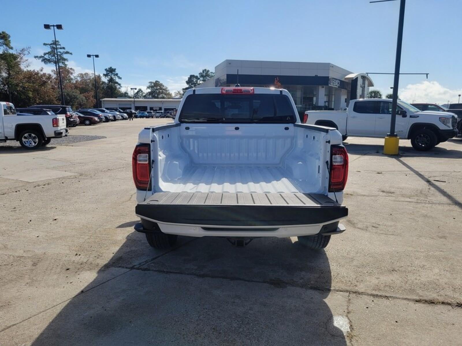 2026 GMC Canyon Crew Cab Short Box 2-Wheel Drive Elevation