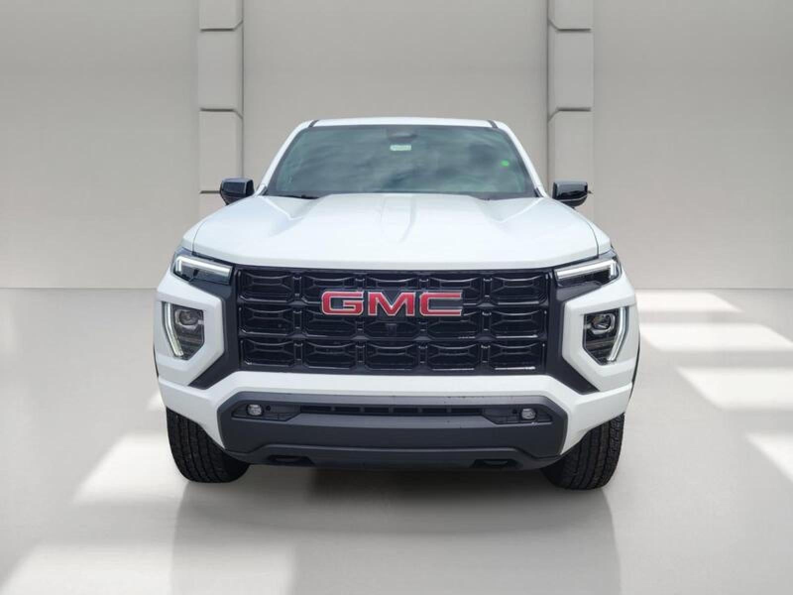 2026 GMC Canyon Crew Cab Short Box 2-Wheel Drive Elevation