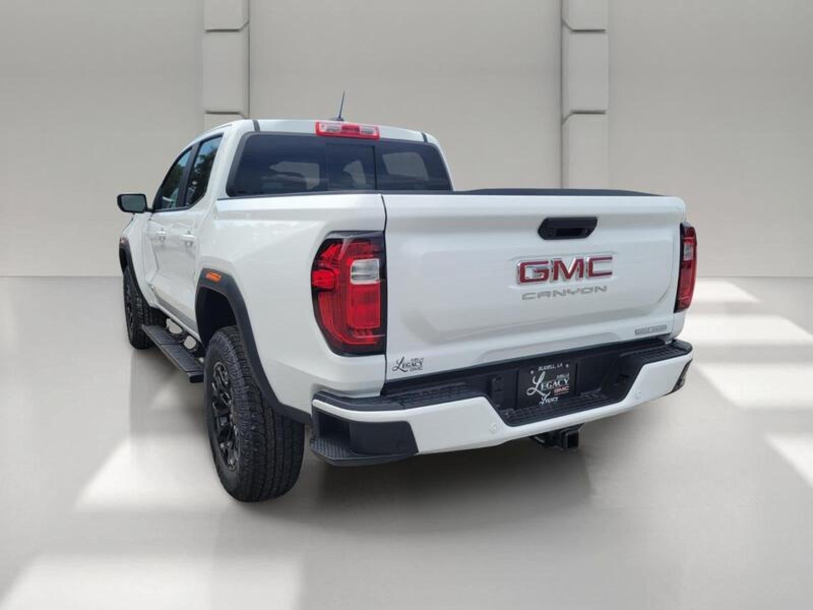 2026 GMC Canyon Crew Cab Short Box 2-Wheel Drive Elevation